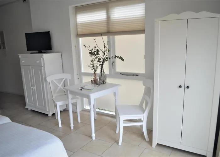 Studio Broeckestraat 12
